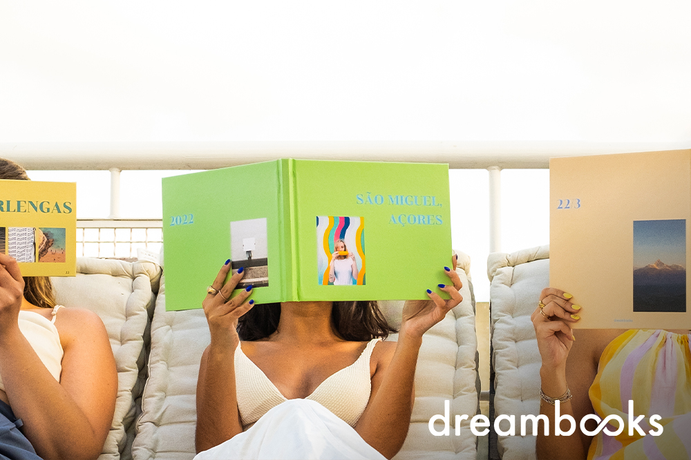 Aqui vamos mostrar-te todos os passos de como fazer um Foto Livro repleto de memórias especiais. fazer livros de fotos personalizados